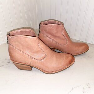 Sofft - Aisley Rose Taupe Short Boot